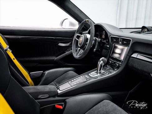Used 2016 Porsche 911 GT3 RS RWD image 43