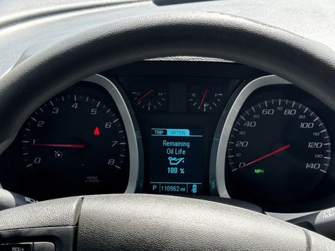 Used 2017 Chevrolet Equinox LS FWD image 16