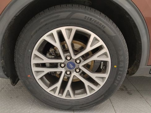 Used 2021 Ford Escape SEL FWD image 31