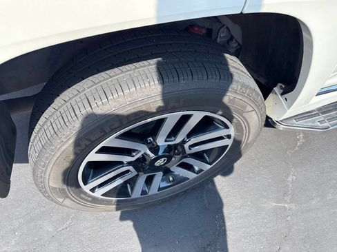 Used 2020 Toyota 4Runner Limited AWD/4WD image 6