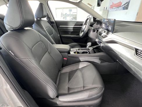 Used 2023 Nissan Altima 2.5 SL image 19