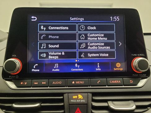 Used 2024 Nissan Altima 2.5 SV FWD image 25
