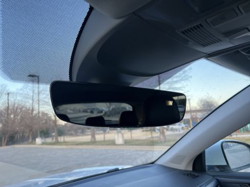 Certified 2023 Volkswagen Taos SE w/ Black Wheel Package image 25