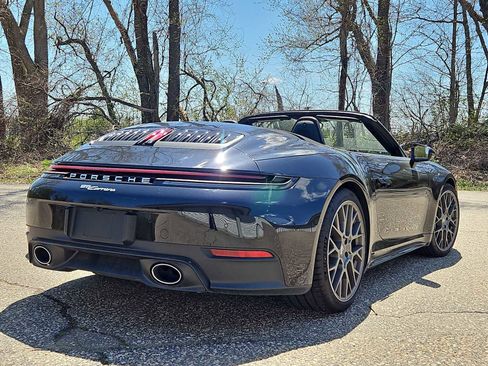 Certified 2025 Porsche 911 Carrera RWD image 34
