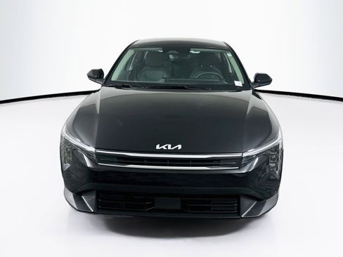 Used 2025 Kia K4 FWD image 2