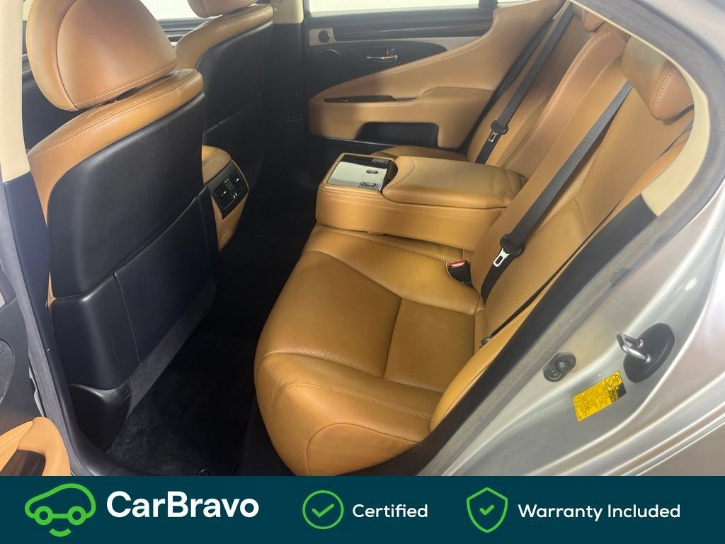 Used 2014 Lexus LS 460 AWD w/ Comfort Package image 19