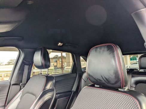 Used 2025 Ford Escape ST-Line image 22