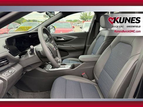 New 2026 Buick Envista Preferred w/ Convenience II Package FWD image 29