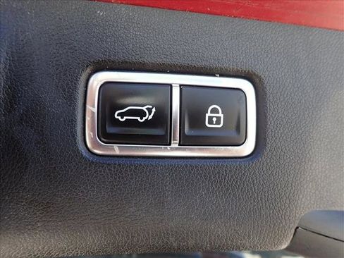 Used 2022 Kia Sorento SX AWD/4WD image 9