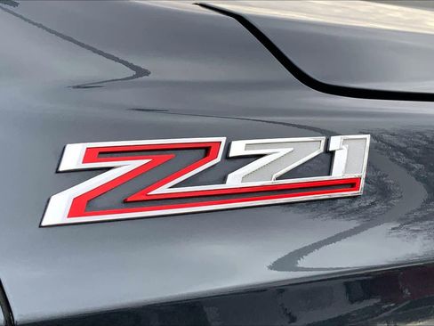 Used 2021 Chevrolet Tahoe Z71 w/ Z71 Signature Package image 19