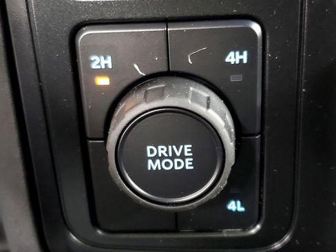 New 2025 Ford F250 XLT w/ F-250 >10K GVWR Package image 20