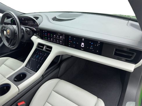 Used 2023 Porsche Taycan 4S image 45