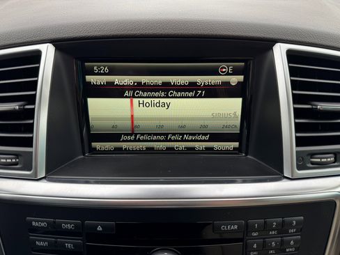 Used 2015 Mercedes-Benz ML 350 4MATIC image 32