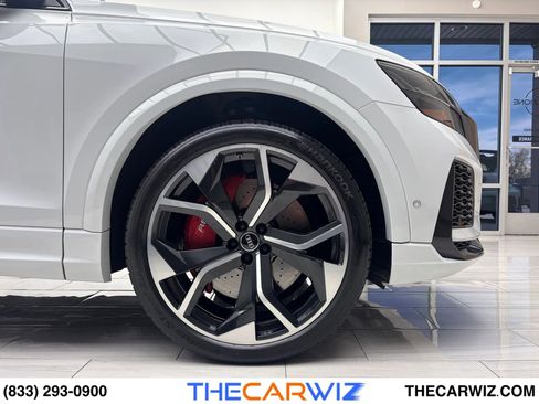 Used 2020 Audi RS Q8 w/ Carbon Optic Package image 47