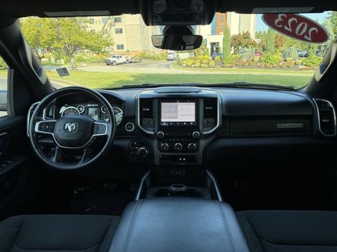 Used 2023 RAM 1500 Big Horn AWD/4WD image 35