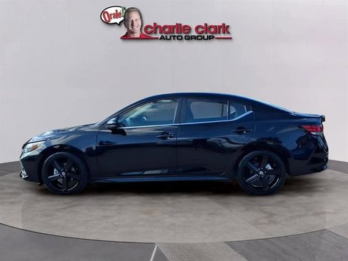Used 2023 Nissan Sentra SR w/ Midnight Edition Package image 2