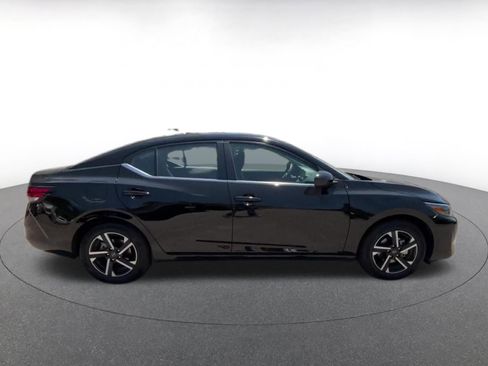 Used 2025 Nissan Sentra SV FWD image 16