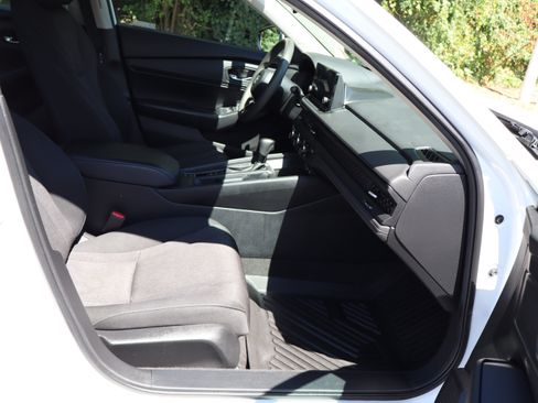 Used 2024 Honda Accord EX image 24