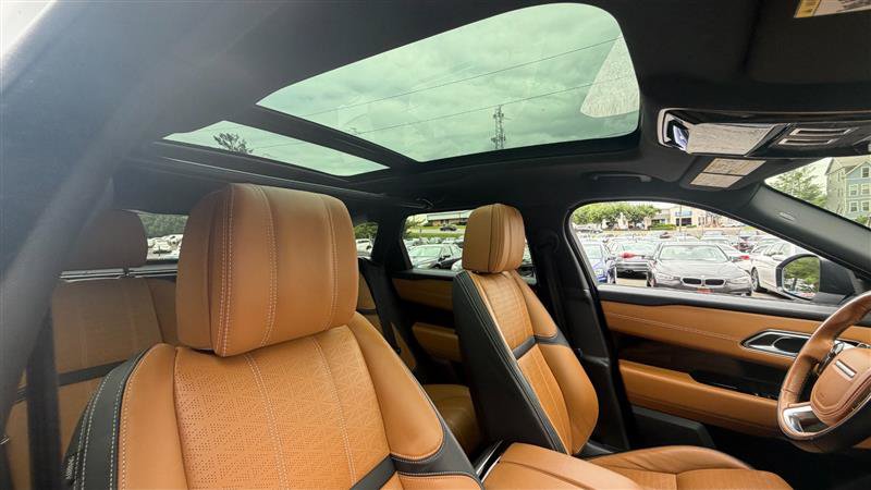Used 2019 Land Rover Range Rover Velar R-Dynamic HSE AWD/4WD image 9