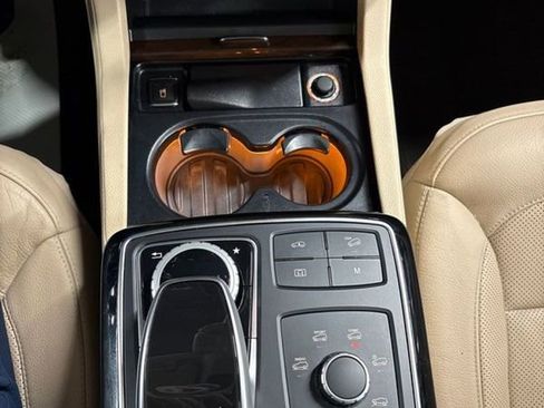 Used 2019 Mercedes-Benz GLS 550 4MATIC image 36