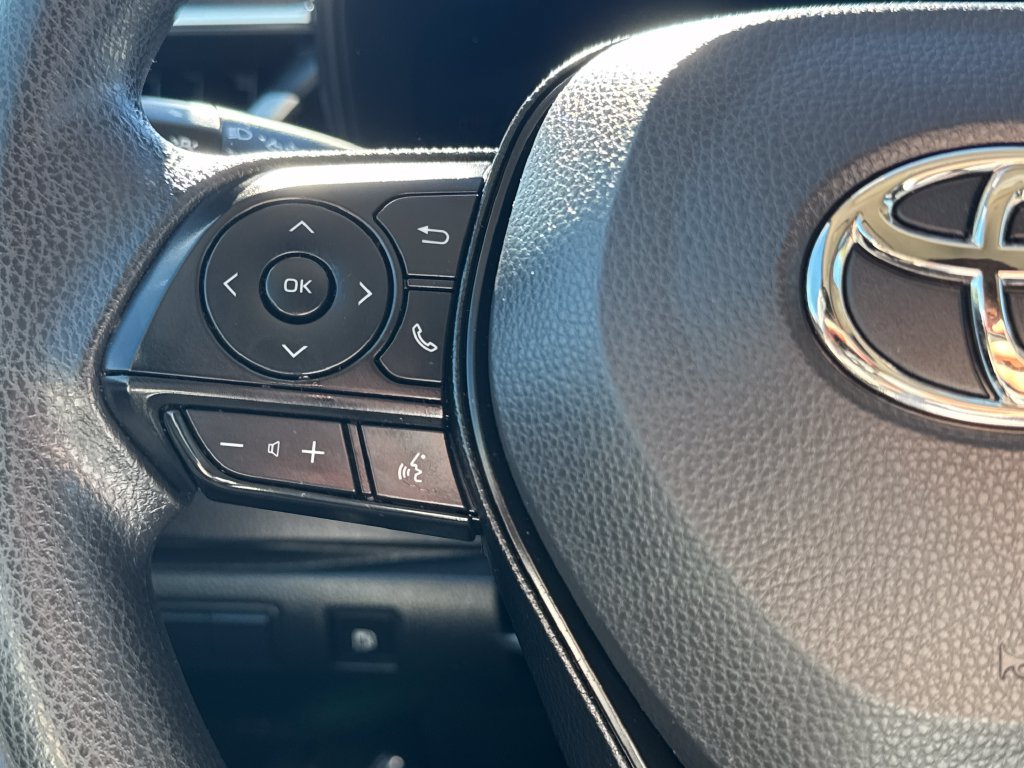 Used 2026 Toyota Corolla LE AWD/4WD image 19