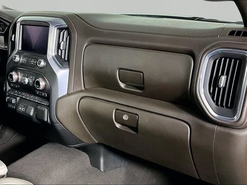 Used 2021 GMC Sierra 1500 SLT w/ X31 Off-Road Package AWD/4WD image 26