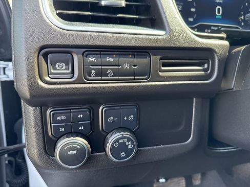 Used 2024 Chevrolet Tahoe Premier AWD/4WD image 26