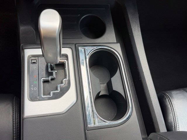 Used 2017 Toyota Tundra 4x4 CrewMax image 27