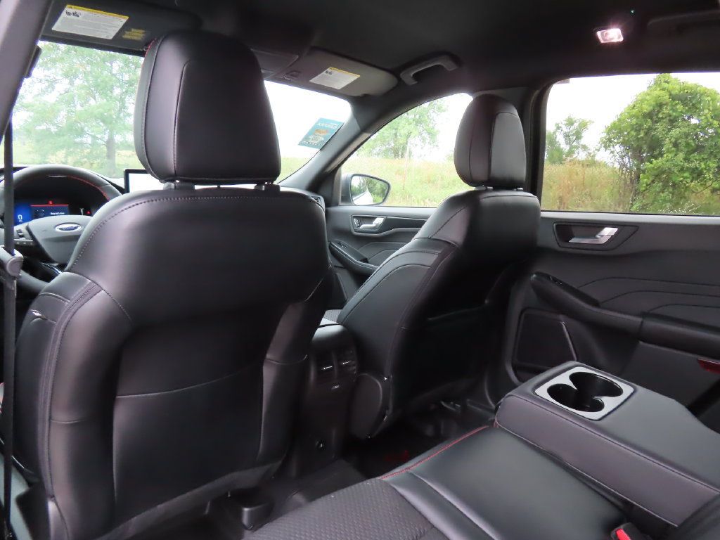 Used 2023 Ford Escape ST-Line w/ Tech Pack #1 AWD/4WD image 24