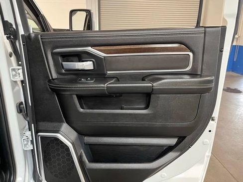 Used 2024 RAM 2500 Laramie image 15