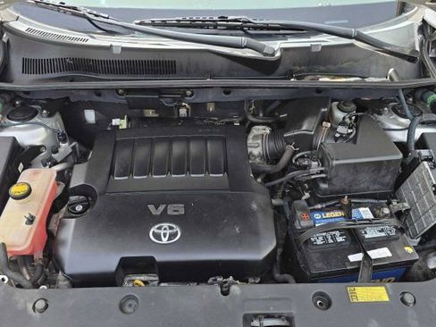 Used 2009 Toyota RAV4 Limited image 36