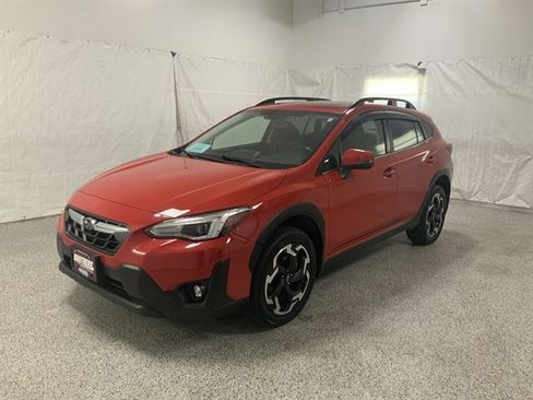 Used 2022 Subaru Crosstrek 2.5i Limited w/ Moonroof Package 1 AWD/4WD image 2