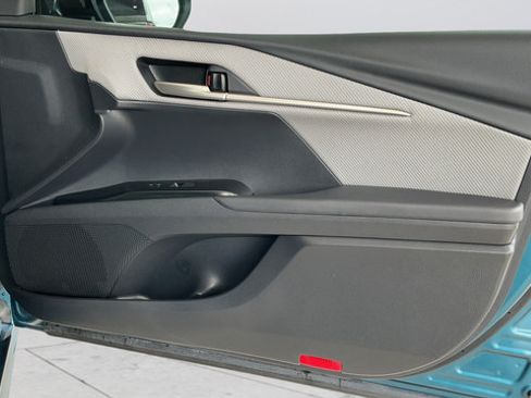 Used 2025 Toyota Camry SE w/ Multimedia Upgrade Package FWD image 23