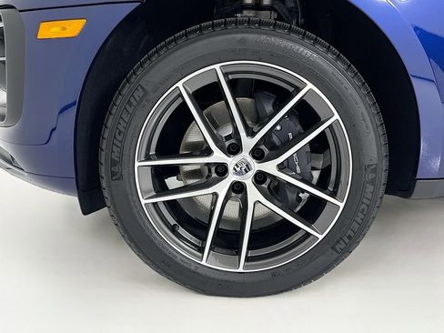 New 2026 Porsche Macan image 33