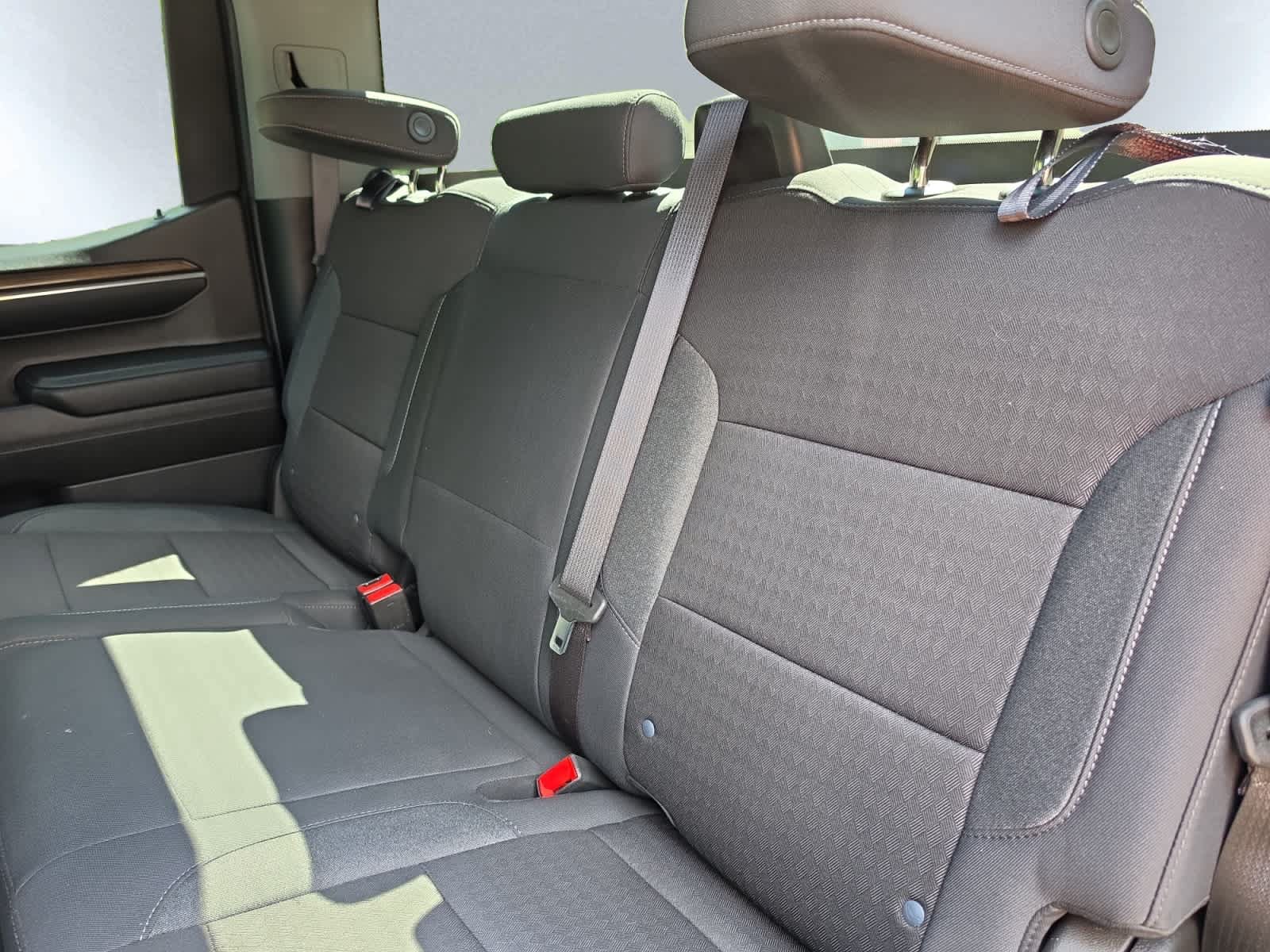 Used 2023 Chevrolet Silverado 1500 LT AWD/4WD image 18