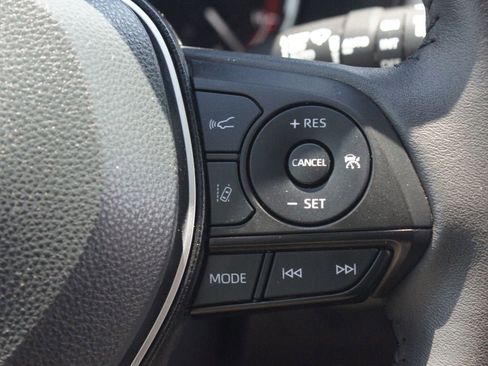 Used 2025 Toyota RAV4 XLE w/ Convenience Package FWD image 11