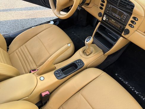 Used 2000 Porsche 911 Carrera RWD image 44