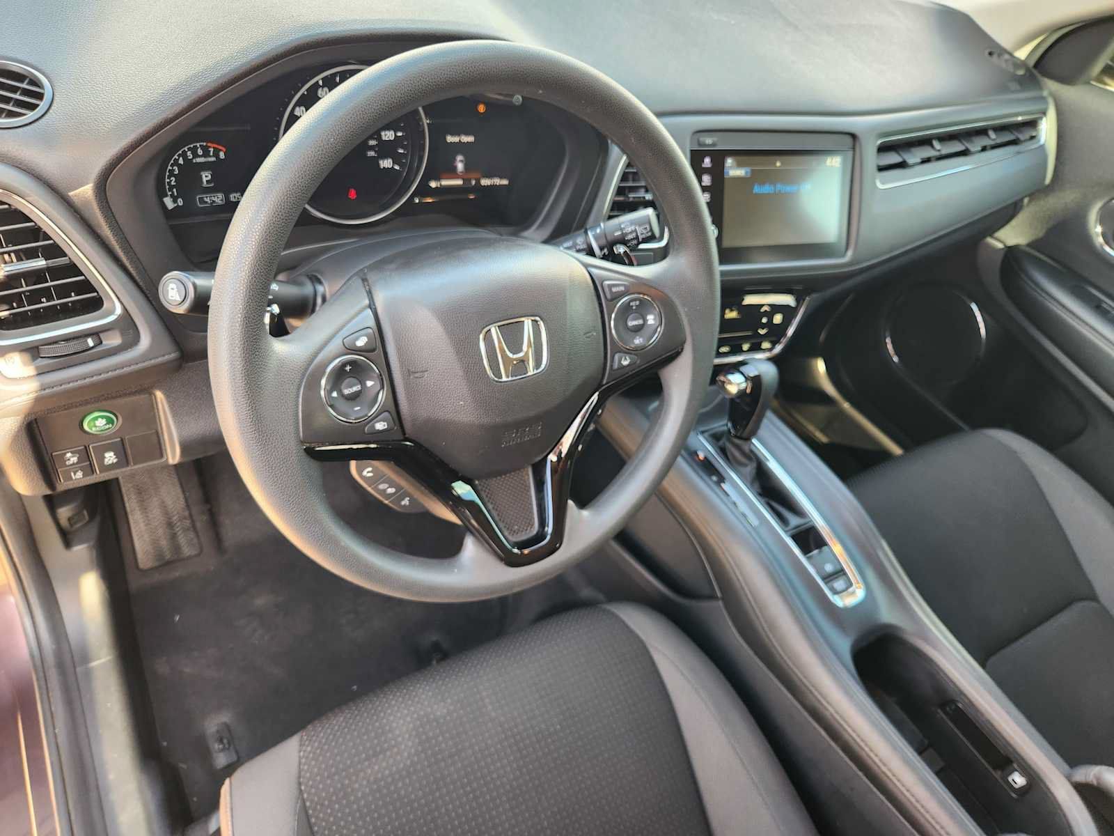 Used 2022 Honda HR-V EX image 2