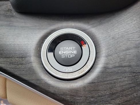 Used 2021 Jeep Grand Cherokee L Limited image 26