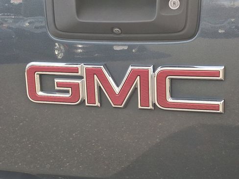Used 2019 GMC Canyon Denali image 16