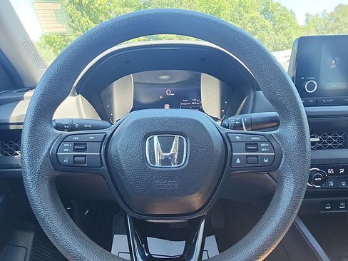 Used 2024 Honda Accord EX image 15