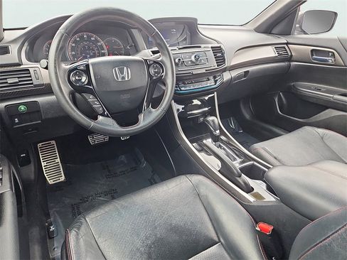 Used 2017 Honda Accord Sport Special Edition image 11