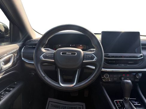 Used 2022 Jeep Compass High Altitude AWD/4WD image 12