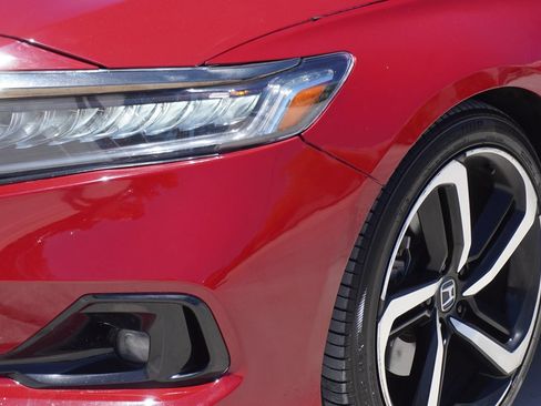 Used 2022 Honda Accord Sport image 2