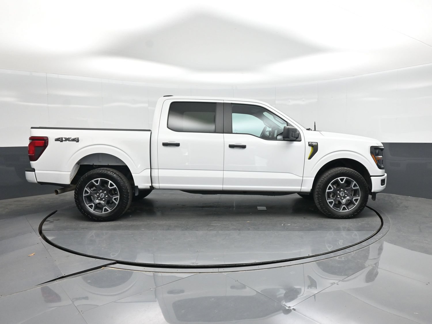 Used 2024 Ford F150 STX AWD/4WD image 18