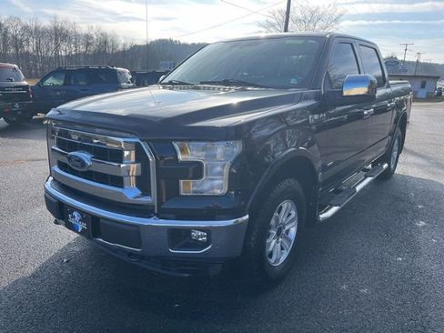 Used 2016 Ford F150 XLT w/ Trailer Tow Package image 10