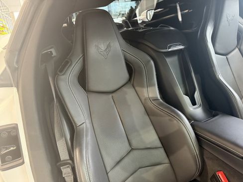 Used 2025 Chevrolet Corvette Stingray Coupe w/ 1LT image 35