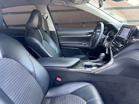 Used 2022 Toyota Camry SE w/ Carpet Mat Package (TMS) image 29