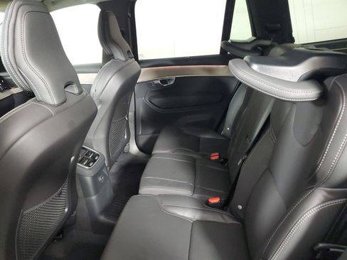Used 2025 Volvo XC90 T8 Ultra w/ Protection Package Premier AWD/4WD image 12