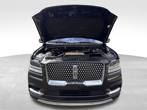 Used 2019 Lincoln Navigator Reserve image 40